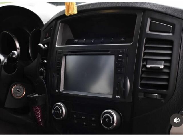 Черный Мицубиси Паджеро, объемом двигателя 0 л и пробегом 165 тыс. км за 11500 $, фото 9 на Automoto.ua