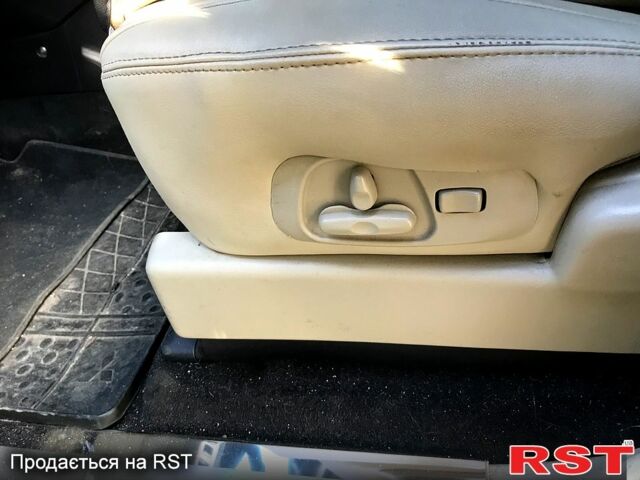 Черный Мицубиси Паджеро, объемом двигателя 3 л и пробегом 364 тыс. км за 12400 $, фото 8 на Automoto.ua