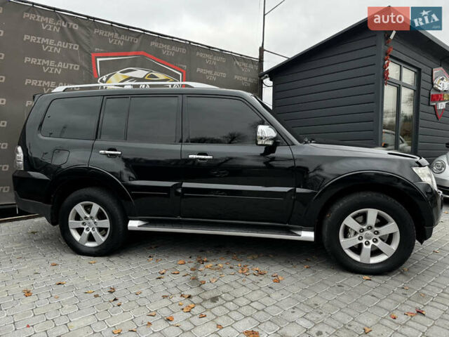Чорний Міцубісі Паджеро, об'ємом двигуна 3.2 л та пробігом 209 тис. км за 11500 $, фото 15 на Automoto.ua