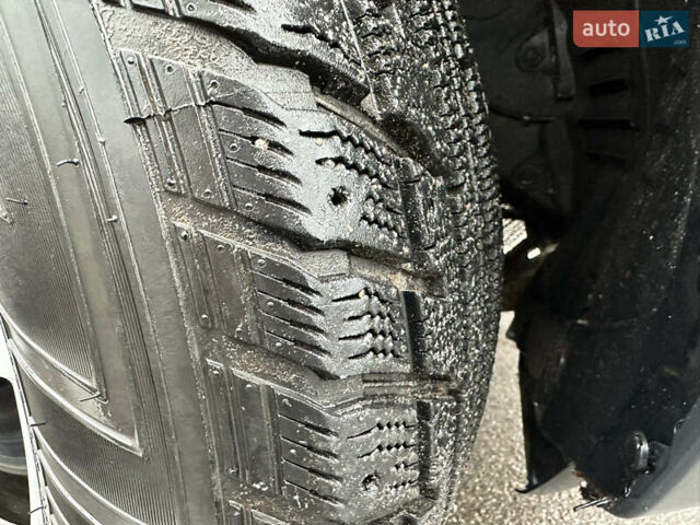 Черный Мицубиси Паджеро, объемом двигателя 3.2 л и пробегом 191 тыс. км за 12900 $, фото 19 на Automoto.ua