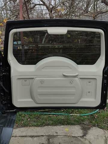 Черный Мицубиси Паджеро, объемом двигателя 3 л и пробегом 262 тыс. км за 10999 $, фото 21 на Automoto.ua