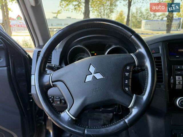 Мицубиси Паджеро 2007 в Харькове на Automoto.ua Черный Мицубиси Паджеро, объемом двигателя 2.97 л и пробегом 241 тыс. км за 11500 $, фото 4 на Automoto.ua