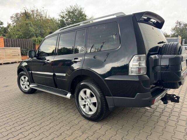 Чорний Міцубісі Паджеро, об'ємом двигуна 3 л та пробігом 47 тис. км за 17800 $, фото 11 на Automoto.ua