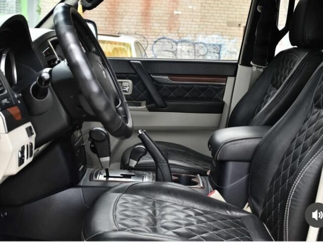 Черный Мицубиси Паджеро, объемом двигателя 0 л и пробегом 165 тыс. км за 11500 $, фото 4 на Automoto.ua