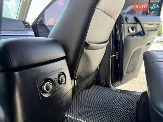 Чорний Міцубісі Паджеро, об'ємом двигуна 3.2 л та пробігом 260 тис. км за 12950 $, фото 6 на Automoto.ua