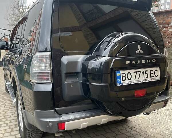 Чорний Міцубісі Паджеро, об'ємом двигуна 3 л та пробігом 260 тис. км за 10800 $, фото 11 на Automoto.ua