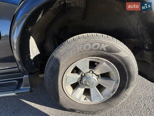 Черный Мицубиси Паджеро, объемом двигателя 2.97 л и пробегом 280 тыс. км за 9800 $, фото 21 на Automoto.ua