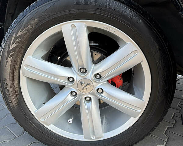 Черный Мицубиси Паджеро, объемом двигателя 2.97 л и пробегом 301 тыс. км за 11000 $, фото 26 на Automoto.ua