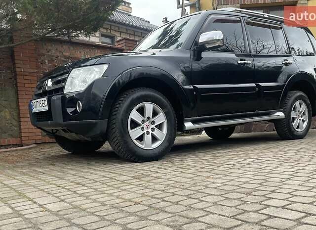 Чорний Міцубісі Паджеро, об'ємом двигуна 3 л та пробігом 260 тис. км за 10800 $, фото 10 на Automoto.ua