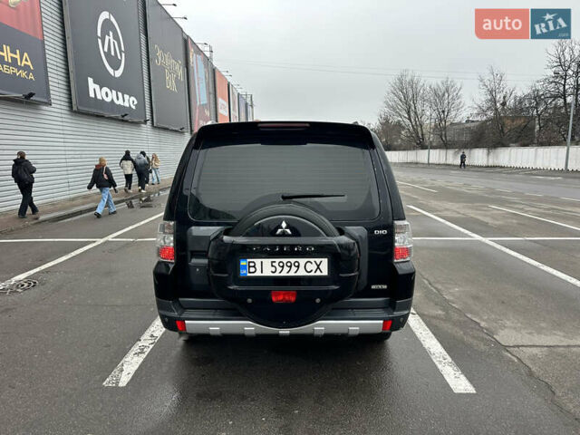 Черный Мицубиси Паджеро, объемом двигателя 3.2 л и пробегом 191 тыс. км за 12900 $, фото 5 на Automoto.ua