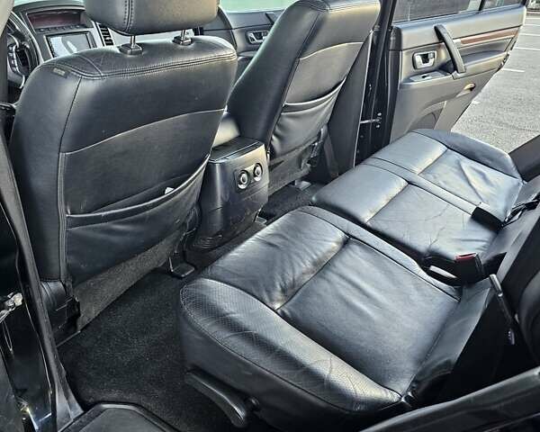 Чорний Міцубісі Паджеро, об'ємом двигуна 3 л та пробігом 210 тис. км за 11000 $, фото 3 на Automoto.ua