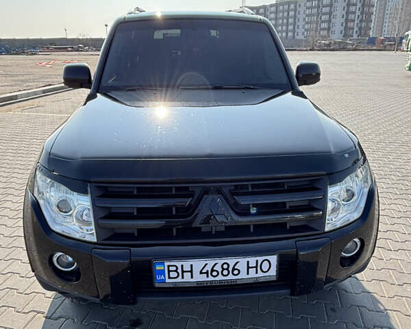Черный Мицубиси Паджеро, объемом двигателя 2.97 л и пробегом 301 тыс. км за 11000 $, фото 4 на Automoto.ua