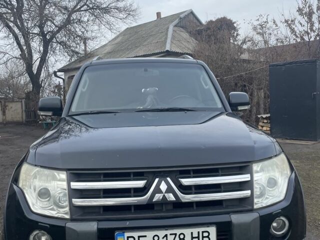 Чорний Міцубісі Паджеро, об'ємом двигуна 3.2 л та пробігом 280 тис. км за 13000 $, фото 1 на Automoto.ua