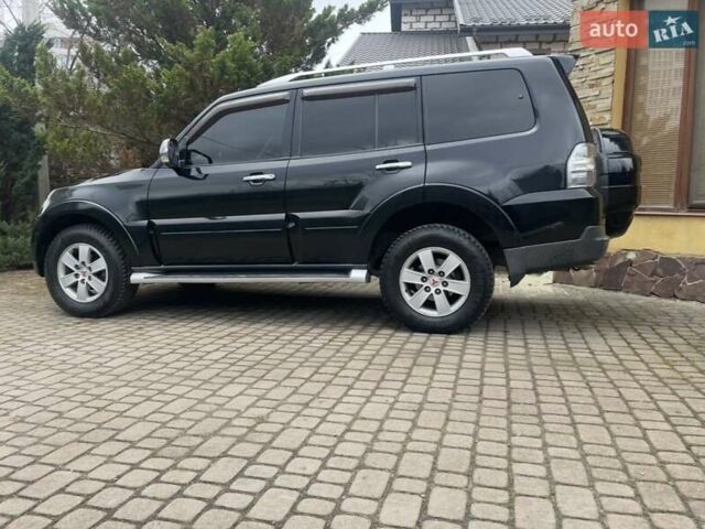 Чорний Міцубісі Паджеро, об'ємом двигуна 3 л та пробігом 260 тис. км за 10800 $, фото 23 на Automoto.ua