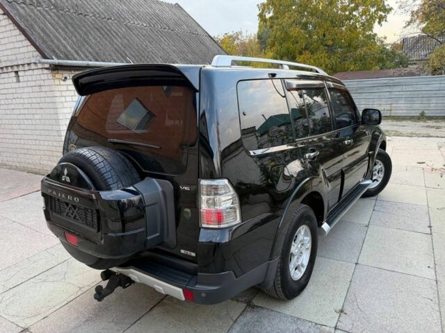 Чорний Міцубісі Паджеро, об'ємом двигуна 3 л та пробігом 170 тис. км за 10000 $, фото 9 на Automoto.ua