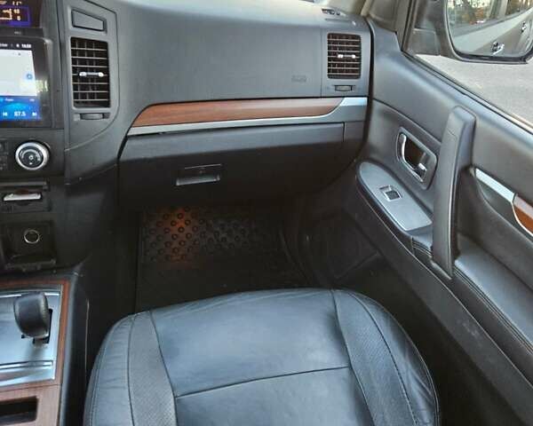 Чорний Міцубісі Паджеро, об'ємом двигуна 3.83 л та пробігом 360 тис. км за 12800 $, фото 14 на Automoto.ua