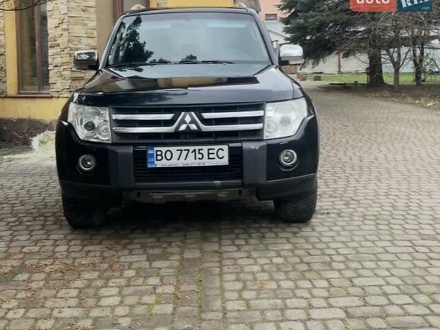Чорний Міцубісі Паджеро, об'ємом двигуна 3 л та пробігом 260 тис. км за 10800 $, фото 17 на Automoto.ua