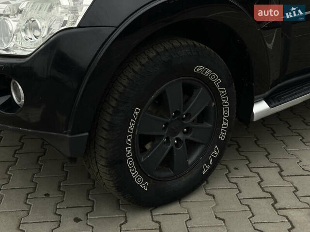 Черный Мицубиси Паджеро, объемом двигателя 2.97 л и пробегом 269 тыс. км за 9500 $, фото 8 на Automoto.ua