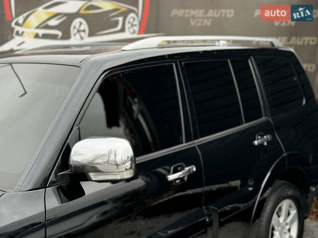 Чорний Міцубісі Паджеро, об'ємом двигуна 3.2 л та пробігом 209 тис. км за 11500 $, фото 8 на Automoto.ua