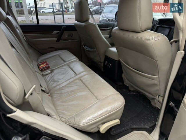 Черный Мицубиси Паджеро, объемом двигателя 2.97 л и пробегом 329 тыс. км за 8500 $, фото 19 на Automoto.ua