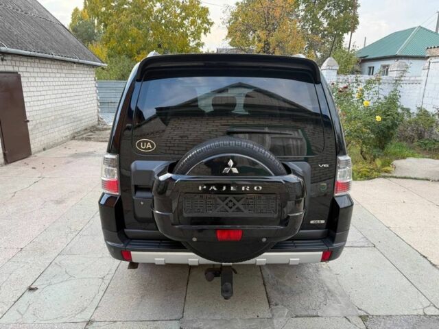 Чорний Міцубісі Паджеро, об'ємом двигуна 3 л та пробігом 170 тис. км за 10000 $, фото 5 на Automoto.ua