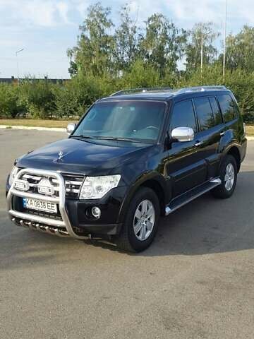 Черный Мицубиси Паджеро, объемом двигателя 2.97 л и пробегом 280 тыс. км за 13000 $, фото 3 на Automoto.ua
