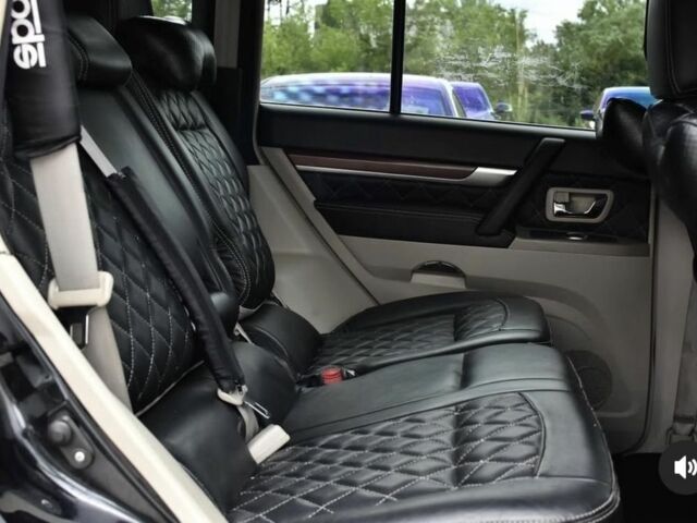 Черный Мицубиси Паджеро, объемом двигателя 0 л и пробегом 165 тыс. км за 11500 $, фото 13 на Automoto.ua