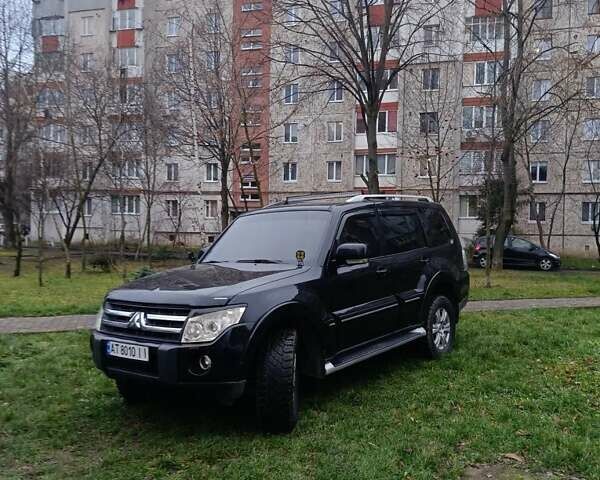 Черный Мицубиси Паджеро, объемом двигателя 3.2 л и пробегом 249 тыс. км за 13500 $, фото 7 на Automoto.ua