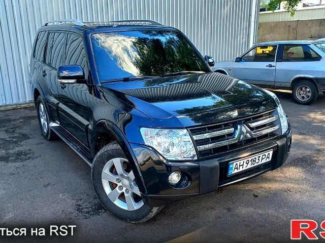 Черный Мицубиси Паджеро, объемом двигателя 3.8 л и пробегом 278 тыс. км за 11200 $, фото 3 на Automoto.ua