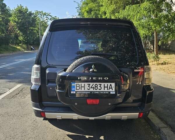 Чорний Міцубісі Паджеро, об'ємом двигуна 3 л та пробігом 210 тис. км за 11000 $, фото 7 на Automoto.ua