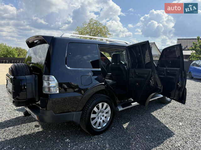 Чорний Міцубісі Паджеро, об'ємом двигуна 3.2 л та пробігом 260 тис. км за 12950 $, фото 20 на Automoto.ua