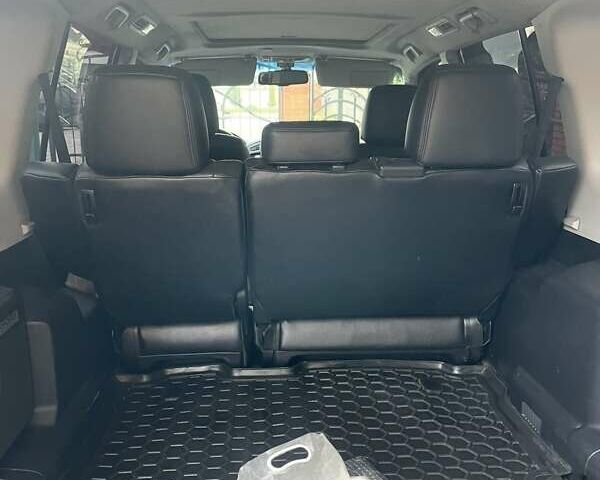 Чорний Міцубісі Паджеро, об'ємом двигуна 3 л та пробігом 260 тис. км за 10800 $, фото 48 на Automoto.ua