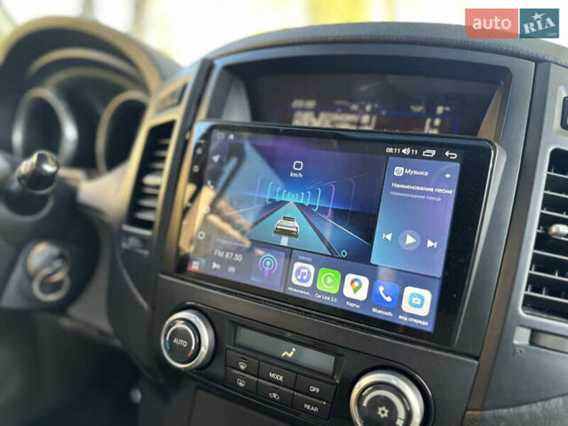 Чорний Міцубісі Паджеро, об'ємом двигуна 3.8 л та пробігом 216 тис. км за 8000 $, фото 39 на Automoto.ua