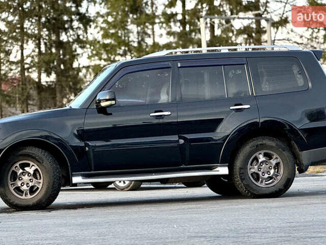 Черный Мицубиси Паджеро, объемом двигателя 3 л и пробегом 275 тыс. км за 9050 $, фото 10 на Automoto.ua