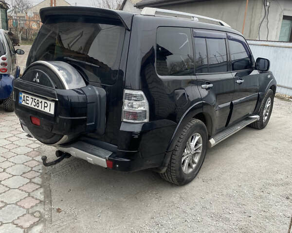 Чорний Міцубісі Паджеро, об'ємом двигуна 3 л та пробігом 270 тис. км за 8400 $, фото 2 на Automoto.ua