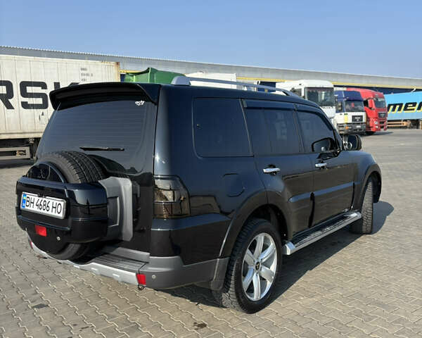 Черный Мицубиси Паджеро, объемом двигателя 2.97 л и пробегом 301 тыс. км за 11000 $, фото 3 на Automoto.ua