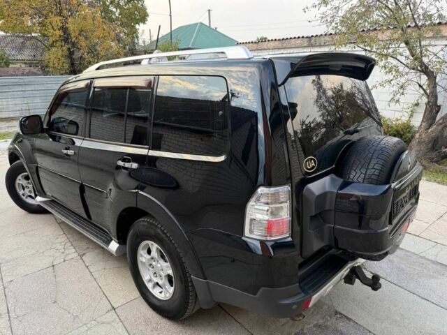 Чорний Міцубісі Паджеро, об'ємом двигуна 3 л та пробігом 170 тис. км за 10000 $, фото 11 на Automoto.ua