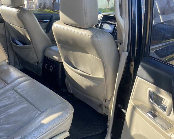 Черный Мицубиси Паджеро, объемом двигателя 3 л и пробегом 326 тыс. км за 9000 $, фото 8 на Automoto.ua