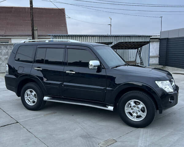 Чорний Міцубісі Паджеро, об'ємом двигуна 2.97 л та пробігом 228 тис. км за 10999 $, фото 5 на Automoto.ua