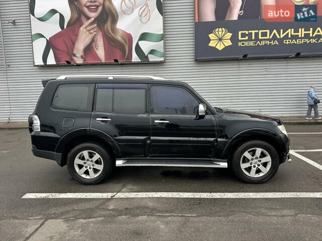 Черный Мицубиси Паджеро, объемом двигателя 3.2 л и пробегом 191 тыс. км за 12900 $, фото 3 на Automoto.ua