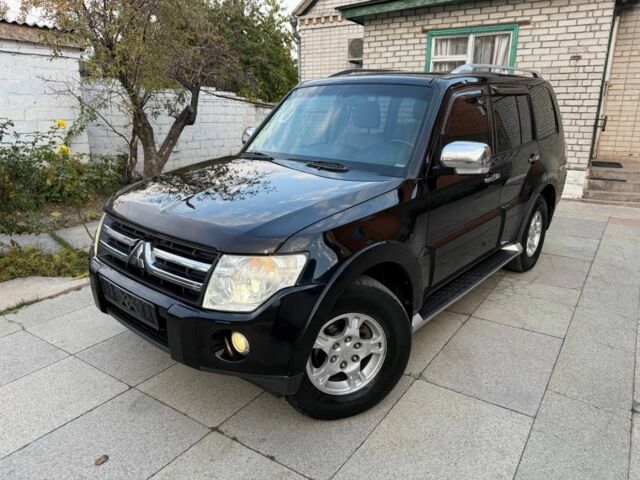 Чорний Міцубісі Паджеро, об'ємом двигуна 3 л та пробігом 170 тис. км за 10000 $, фото 12 на Automoto.ua