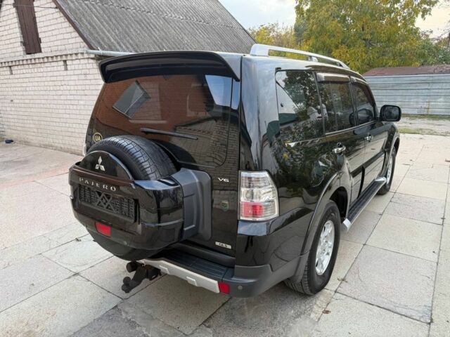 Чорний Міцубісі Паджеро, об'ємом двигуна 3 л та пробігом 170 тис. км за 10000 $, фото 6 на Automoto.ua