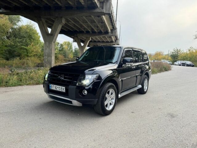 Черный Мицубиси Паджеро, объемом двигателя 3 л и пробегом 300 тыс. км за 11000 $, фото 10 на Automoto.ua