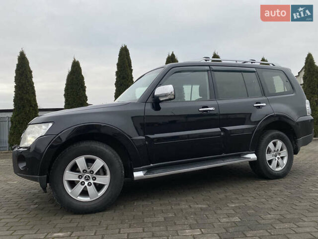 Черный Мицубиси Паджеро, объемом двигателя 3 л и пробегом 348 тыс. км за 8550 $, фото 5 на Automoto.ua
