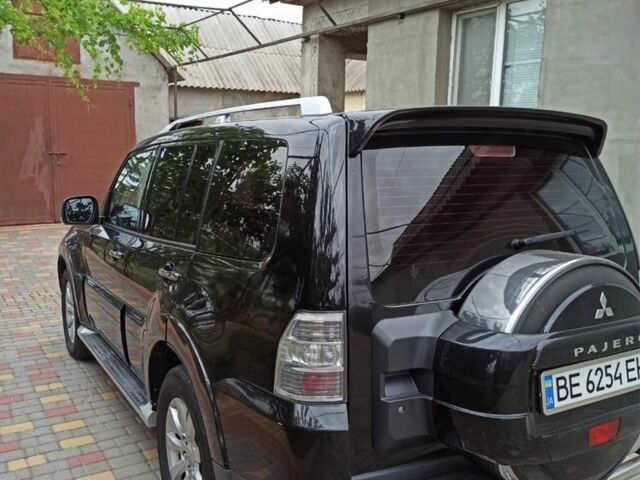 Черный Мицубиси Паджеро, объемом двигателя 0 л и пробегом 228 тыс. км за 10500 $, фото 3 на Automoto.ua