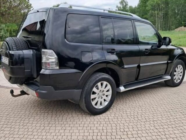 Черный Мицубиси Паджеро, объемом двигателя 0 л и пробегом 275 тыс. км за 3200 $, фото 3 на Automoto.ua