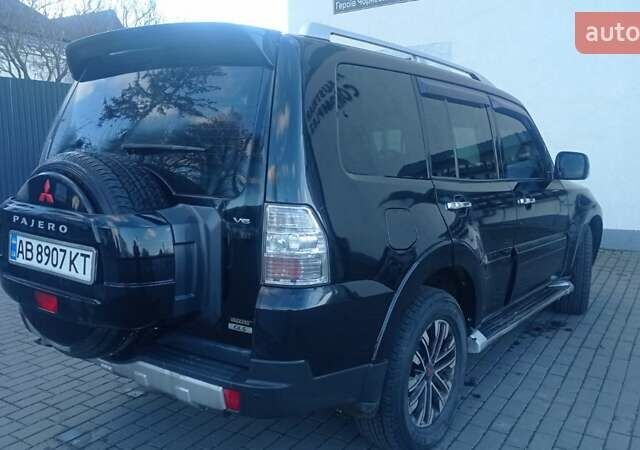 Черный Мицубиси Паджеро, объемом двигателя 2.97 л и пробегом 285 тыс. км за 9800 $, фото 4 на Automoto.ua
