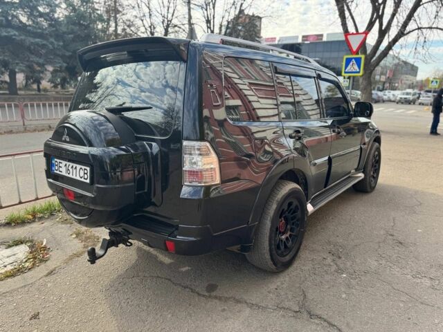 Черный Мицубиси Паджеро, объемом двигателя 3.2 л и пробегом 206 тыс. км за 13499 $, фото 3 на Automoto.ua