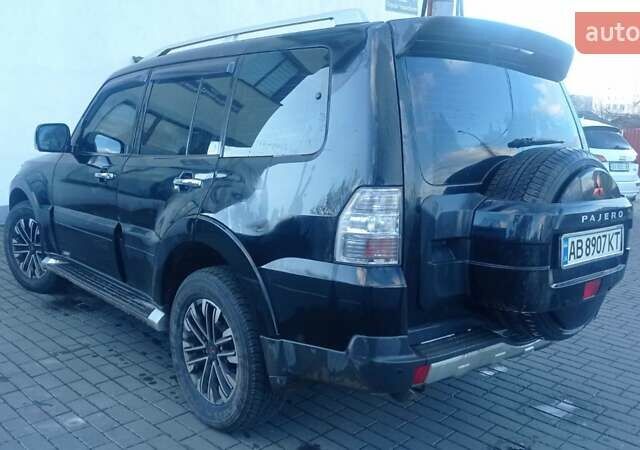 Черный Мицубиси Паджеро, объемом двигателя 2.97 л и пробегом 285 тыс. км за 9800 $, фото 3 на Automoto.ua
