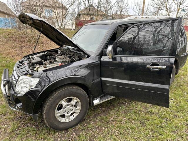 Черный Мицубиси Паджеро, объемом двигателя 3 л и пробегом 7 тыс. км за 16700 $, фото 10 на Automoto.ua